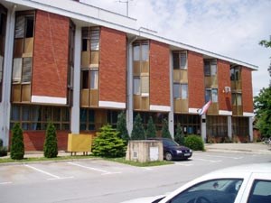 Slika /Slike/Zgrada PU.jpg